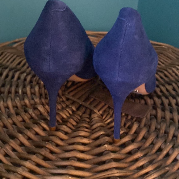 NWB Schutz Rosie Navy blue pumps. Never been worn! Classic pump Last two pair - Picture 3 of 5